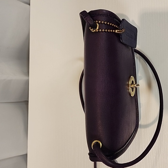 Vintage Coach Purple Everett  #9934 - Picture 3 of 17